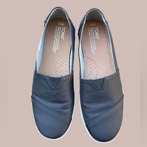 Women’s Toms Canvas Slip On